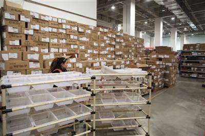 菜鳥網(wǎng)絡武清園區(qū)華北貨倉，日均單量已經(jīng)超過10萬單