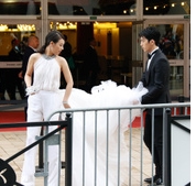 井柏然,馬思純徘徊在戛納紅毯門口