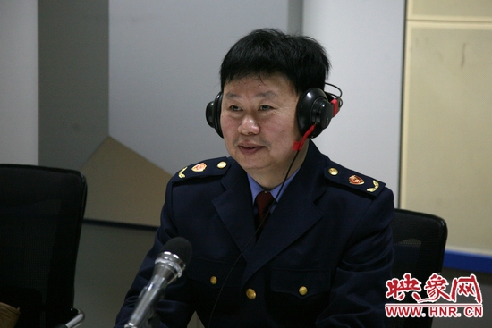 平頂山市工商局局長(zhǎng)劉鋒做客《秀創(chuàng)業(yè)》 平頂山市工商局局長(zhǎng)劉鋒做客《秀創(chuàng)業(yè)》