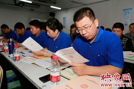 5月15日上午，全國總工會送教到基層-富士康工會干部（河南站）培訓班在富士康鄭州科技園開班。