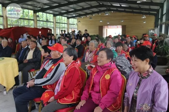 臺上展風采，臺下笑開懷