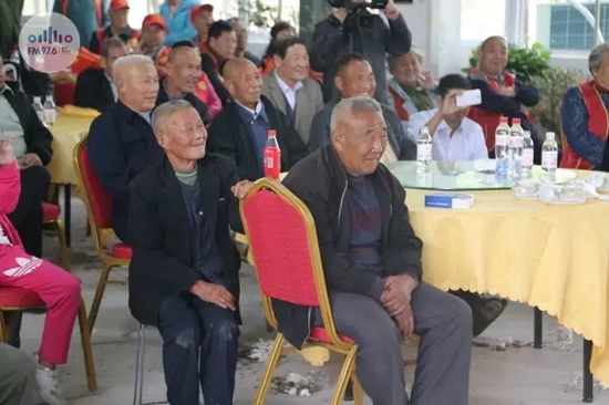 臺上展風采，臺下笑開懷