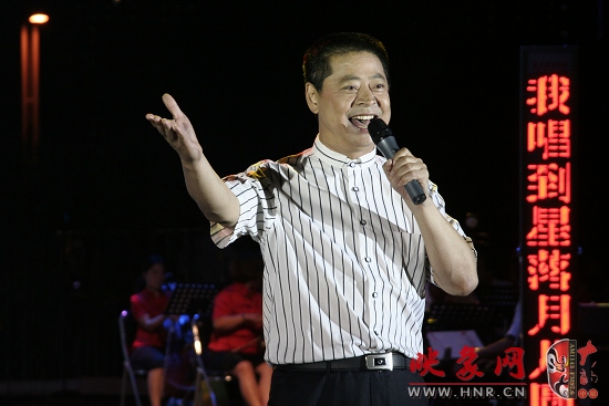 國(guó)家一級(jí)演員、河南省曲劇團(tuán)團(tuán)長(zhǎng)孟祥禮演唱《你家在哪里》