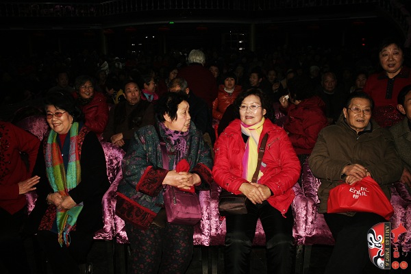 豫劇《朝陽(yáng)溝》銀環(huán)媽扮演者、著名豫劇表演藝術(shù)家楊華瑞，著名豫劇表演藝術(shù)家王素君