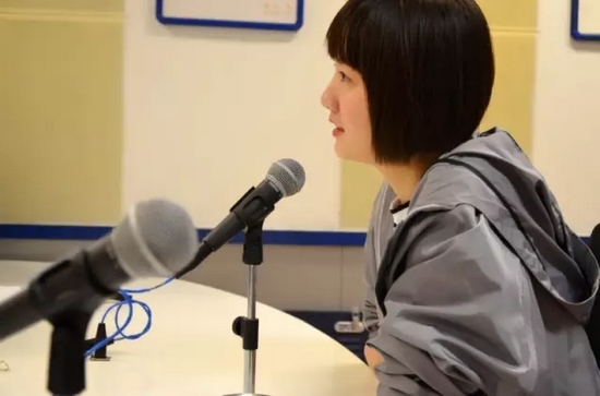 360°無(wú)死角，純素顏依舊那么美。這樣的顏值，你還敢說(shuō)童星都長(zhǎng)殘了？