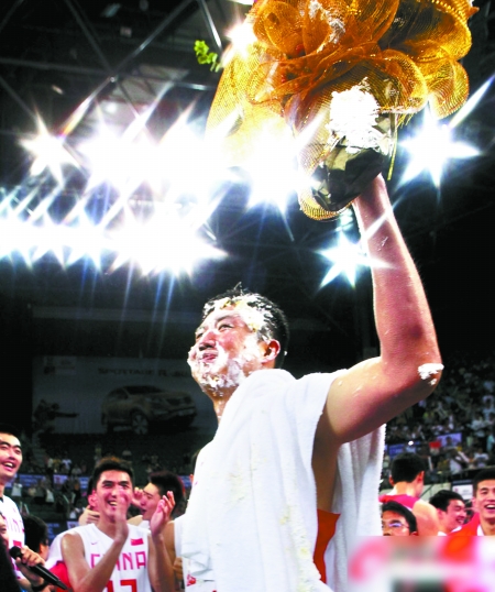 本屆奧運會旗手猜測激烈 大致或圓夢阿聯(lián)亦可能 本屆奧運會旗手猜測激烈 大致或圓夢阿聯(lián)亦可能