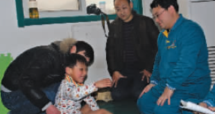 廣電全媒體第三次往返焦作接腦癱患兒來鄭治療 廣電全媒體第三次往返焦作接腦癱患兒來鄭治療