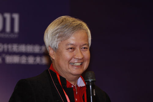 微博名人薛蠻子(圖片來(lái)源于網(wǎng)絡(luò)) 微博名人薛蠻子(圖片來(lái)源于網(wǎng)絡(luò))