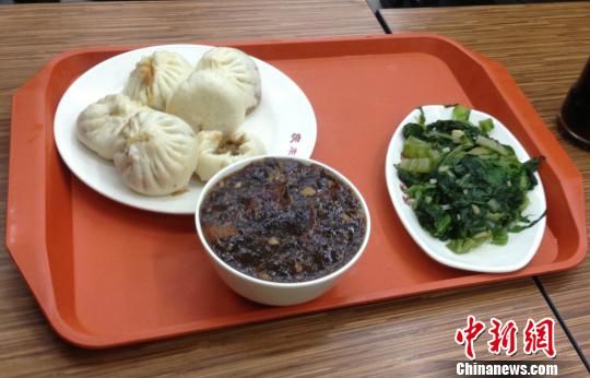 習(xí)近平京城小店排隊(duì)吃包子店員憶現(xiàn)場連稱沒想到