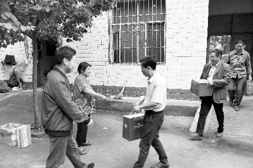 捐腎救兄鄭進(jìn)營:女友和大哥都不想失去 如果一定要選只能先救命