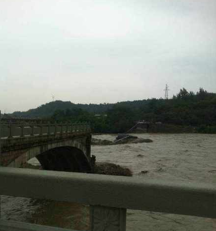 垮塌大橋 垮塌大橋