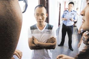 家屬沉默悲痛，不愿提起更多。