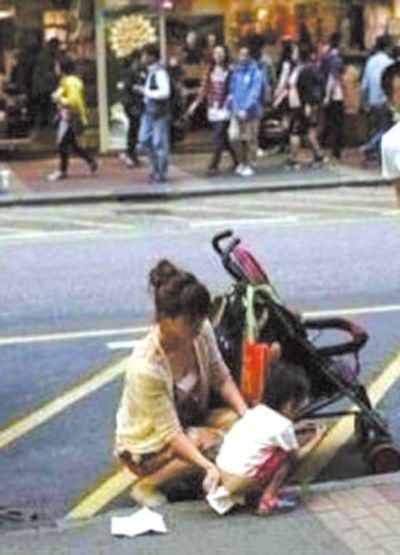 內地孩童香港小便致肢體沖突 內地孩童香港小便致肢體沖突