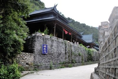 一處仿古“娛樂廳”位于山莊深處。