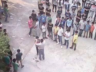 廣西“暴力剪發(fā)”校長:學生哈日哈韓不能不管 廣西“暴力剪發(fā)”校長:學生哈日哈韓不能不管