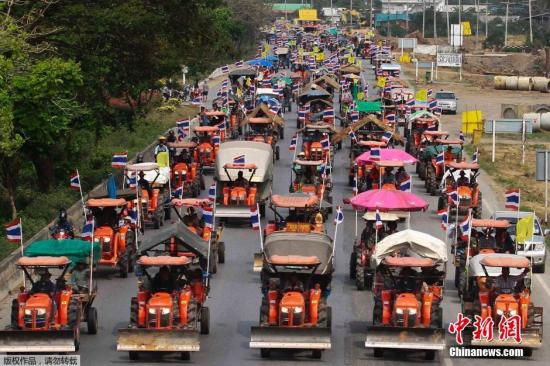 泰國稻農(nóng)取消機(jī)場示威 外媒稱或得到償債允諾 泰國稻農(nóng)取消機(jī)場示威 外媒稱或得到償債允諾