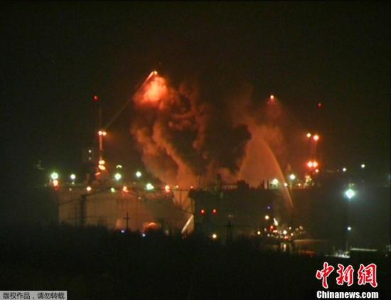 資料圖：2011年12月29日晚間，俄羅斯摩爾曼斯克州一艘名為“葉卡捷琳堡”號(hào)的核潛艇起火。
