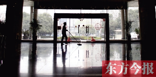 洛陽(yáng)11家飯店不達(dá)標(biāo) 被“摘星”或限期整改 洛陽(yáng)11家飯店不達(dá)標(biāo) 被“摘星”或限期整改