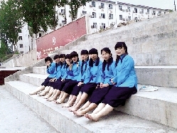 “穿越畢業(yè)照” “穿越畢業(yè)照”