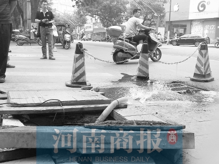 污水不停冒出，隔幾分鐘就要抽一次