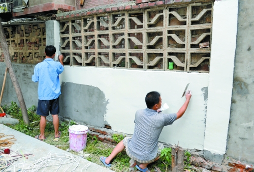 　老舊小區(qū)改造完畢后，“年輕”了、“身價(jià)”也漲了。
