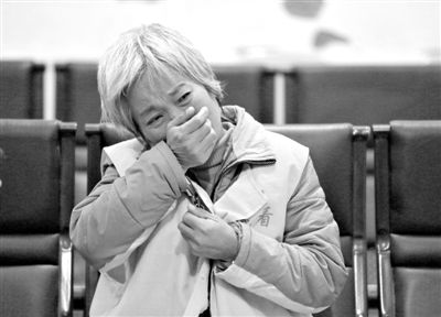 11月20日，河南省鹿邑縣法院，武文英涉嫌故意殺人被審。