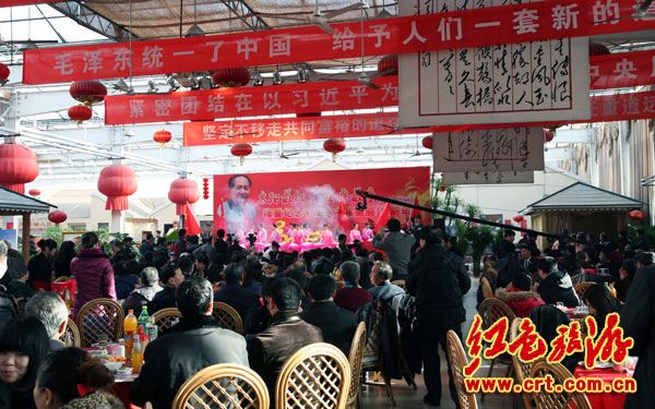 各地舉行毛澤東誕辰119周年紀(jì)念活動 各地舉行毛澤東誕辰119周年紀(jì)念活動