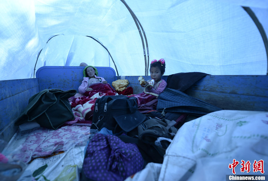 甘肅定西地震:岷縣永光村救援現(xiàn)場直擊 甘肅定西地震:岷縣永光村救援現(xiàn)場直擊