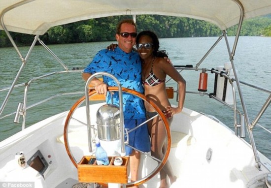 美國殺毒軟件公司“邁克菲”的創(chuàng)始人約翰·邁克菲(John McAfee)"一夫七妻" 美國殺毒軟件公司“邁克菲”的創(chuàng)始人約翰·邁克菲(John McAfee)"一夫七妻"