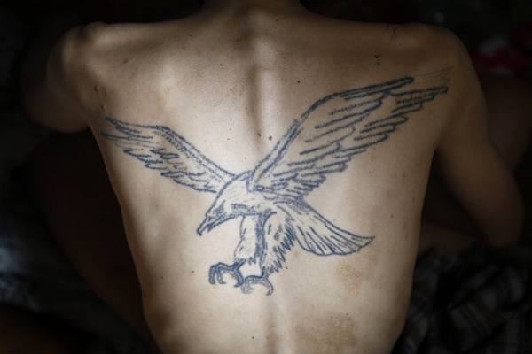 真實(shí)記錄一個吸毒者生命最后19天 真實(shí)記錄一個吸毒者生命最后19天