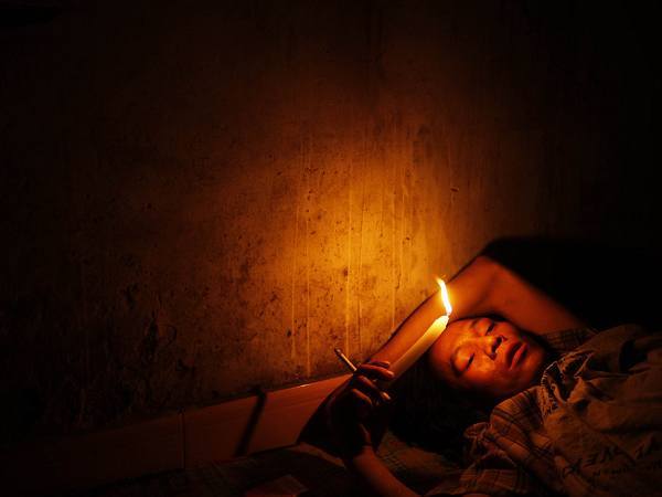 真實(shí)記錄一個吸毒者生命最后19天 真實(shí)記錄一個吸毒者生命最后19天