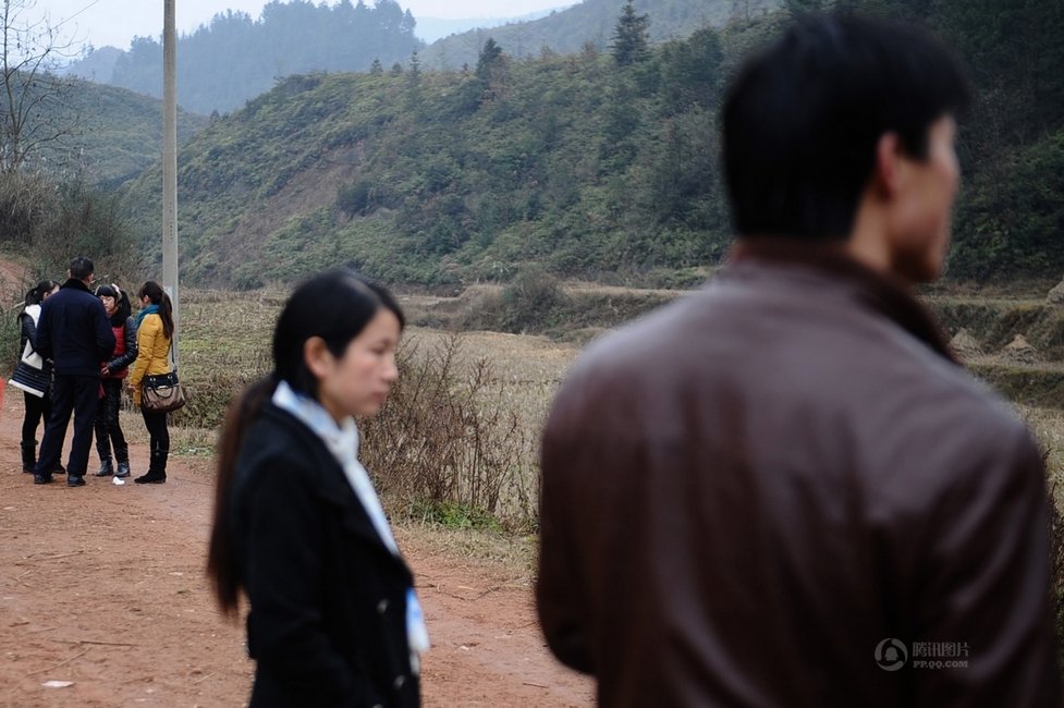 12歲女孩被"嫁"給28歲男人 12歲女孩被"嫁"給28歲男人