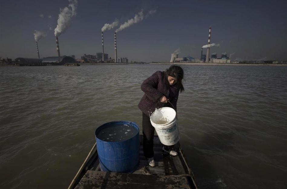 多地水污染嚴(yán)重 “癌癥村”人處境堪憂 多地水污染嚴(yán)重 “癌癥村”人處境堪憂