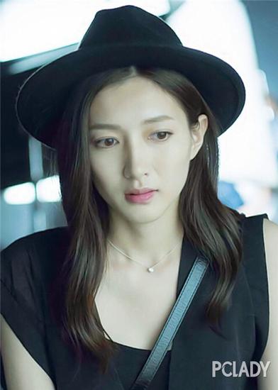 氣質黑發(fā)加上小小卷度 氣質黑發(fā)加上小小卷度