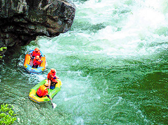 7月份去哪里旅游好之清遠(yuǎn)黃騰峽漂流 7月份去哪里旅游好之清遠(yuǎn)黃騰峽漂流