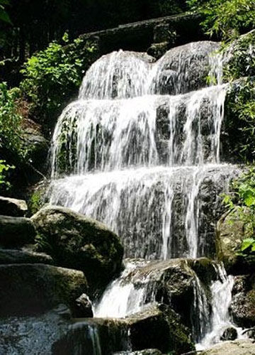 清涼夏日我做主 盤點中國六大避暑瀑布 清涼夏日我做主 盤點中國六大避暑瀑布