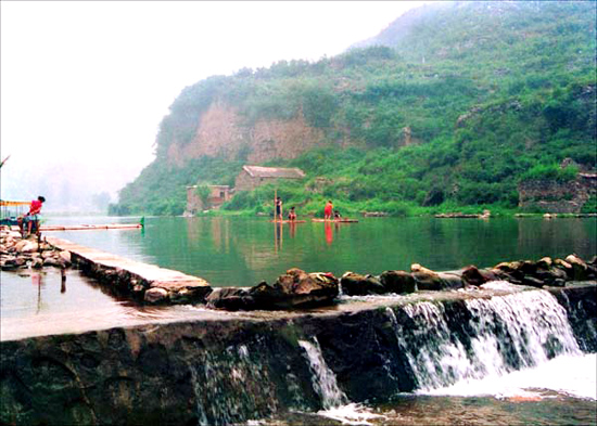 初夏探清涼 持卡尋游我省最美水世界 初夏探清涼 持卡尋游我省最美水世界