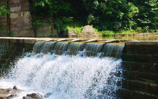 炎炎夏日 避暑哪里去 炎炎夏日 避暑哪里去