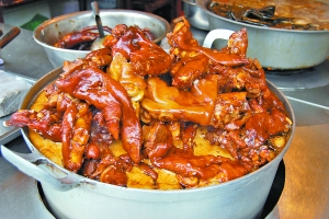 青巖古鎮(zhèn)的豬腳。