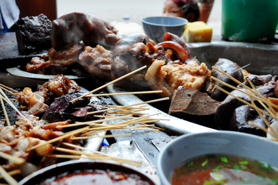 緬甸，繽紛的街邊平民小吃