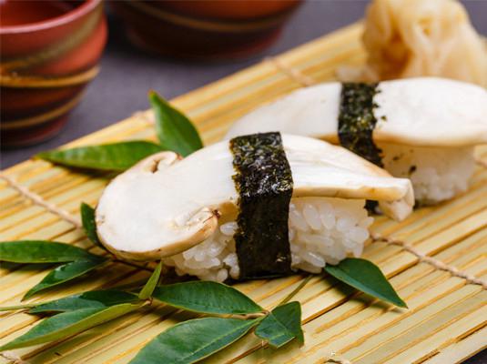 金秋嘗鮮 最是松茸欲上時 金秋嘗鮮 最是松茸欲上時