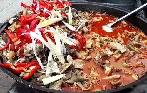 新疆奇葩”黑暗料理“ 你吃過嘛？