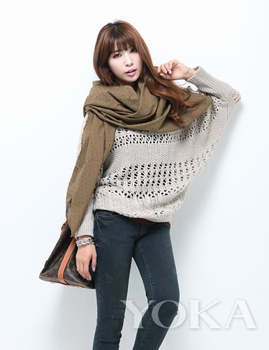 寒冬PK內(nèi)秀時(shí)尚 輕薄圍巾是主角(3) 寒冬PK內(nèi)秀時(shí)尚 輕薄圍巾是主角(3)