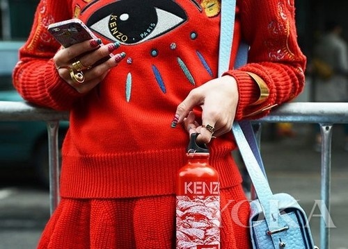 明星喜新厭舊 棄虎頭搶穿獨(dú)眼衛(wèi)衣(6) 明星喜新厭舊 棄虎頭搶穿獨(dú)眼衛(wèi)衣(6)