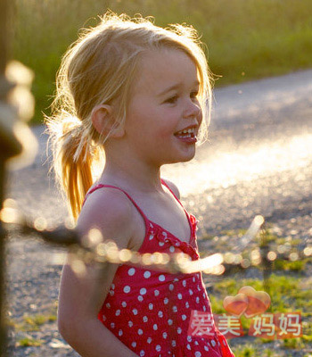 家長(zhǎng)過(guò)度保護(hù) 孩子的獨(dú)立性會(huì)變差 家長(zhǎng)過(guò)度保護(hù) 孩子的獨(dú)立性會(huì)變差