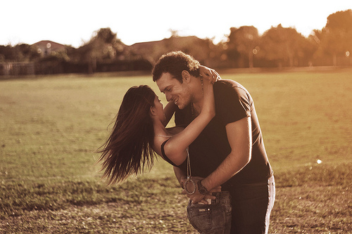 妙招教你小別如何勝新婚 妙招教你小別如何勝新婚