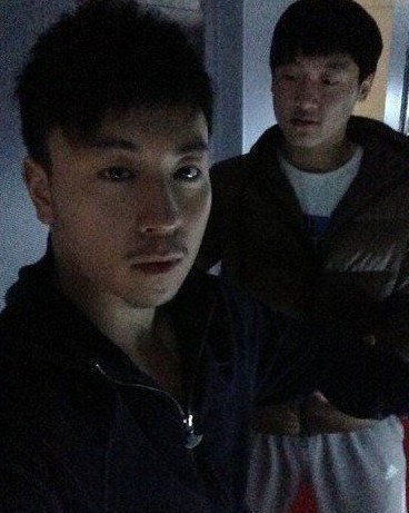 釋小龍與工作人員之前的合影。（資料圖）