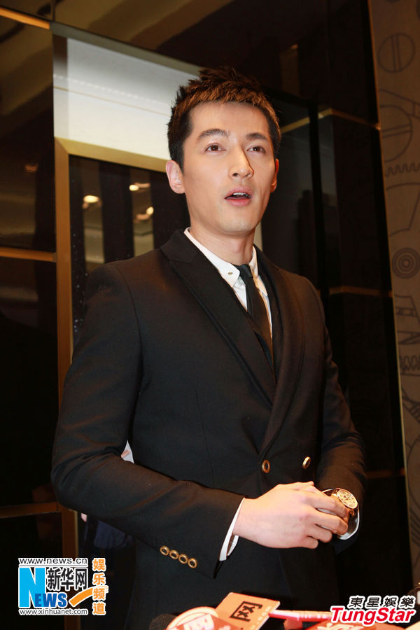 胡歌預(yù)為餐廳員工發(fā)獎金 呼吁保障演員生命安全 胡歌預(yù)為餐廳員工發(fā)獎金 呼吁保障演員生命安全