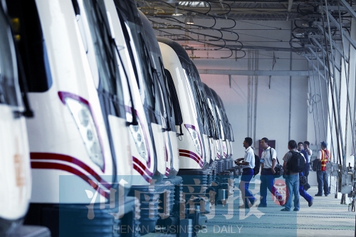 關(guān)于地鐵的任何一個小信息，都牽動著人們的神經(jīng)。