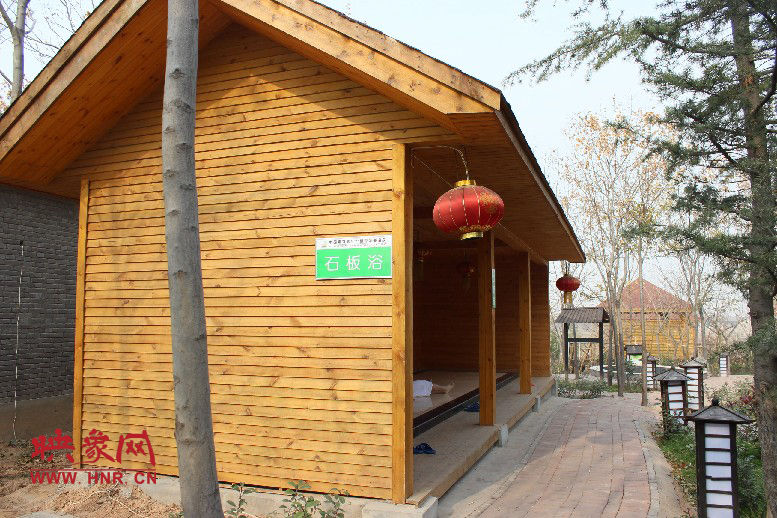 石板浴，躺在上面超級(jí)爽